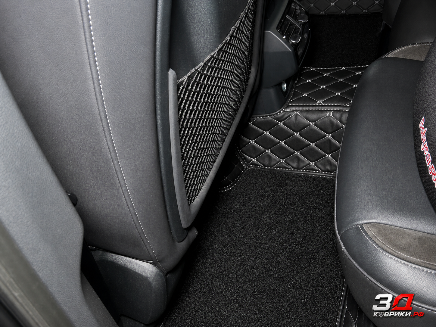3D коврики AUDI Q3, пороги и тоннель