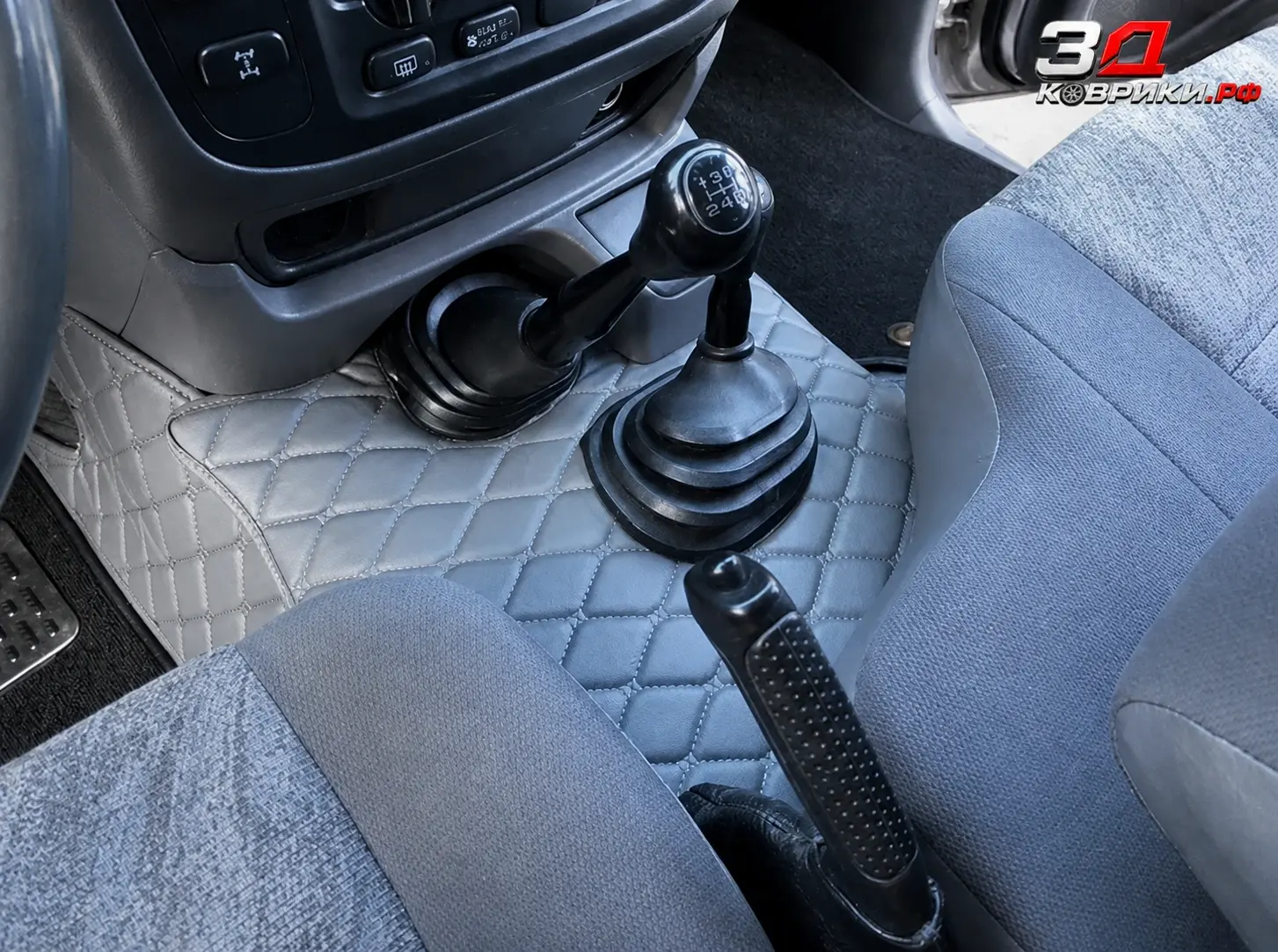 3D коврики Land Cruiser 105, водительская зона