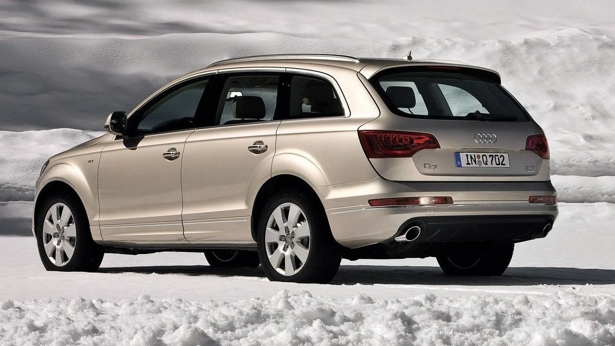 Audi Q7 - фото модели Audi