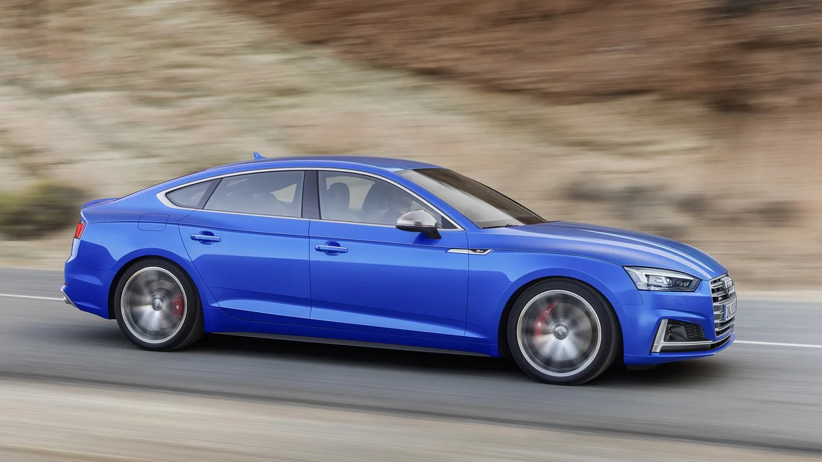 Audi S5 B9 купе лифтбек - фото поколения Audi
