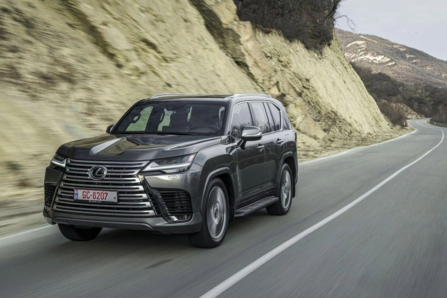 Lexus LX J300