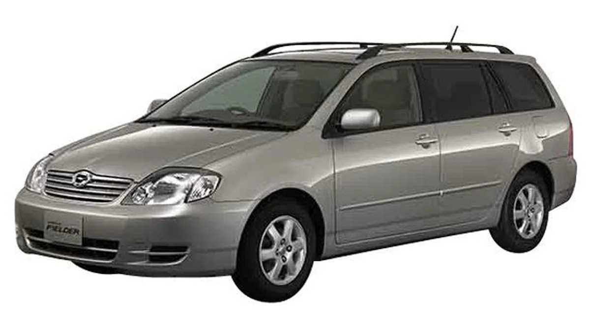 Toyota Corolla Fielder - фото модели Toyota