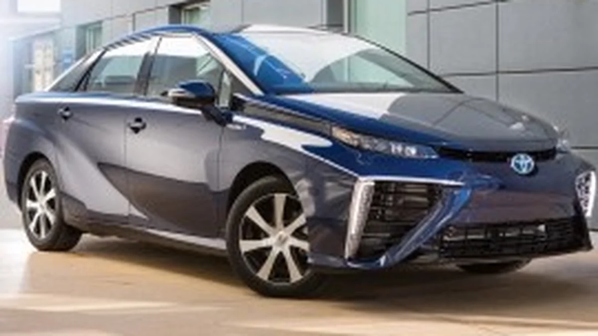 Toyota Mirai - фото модели Toyota