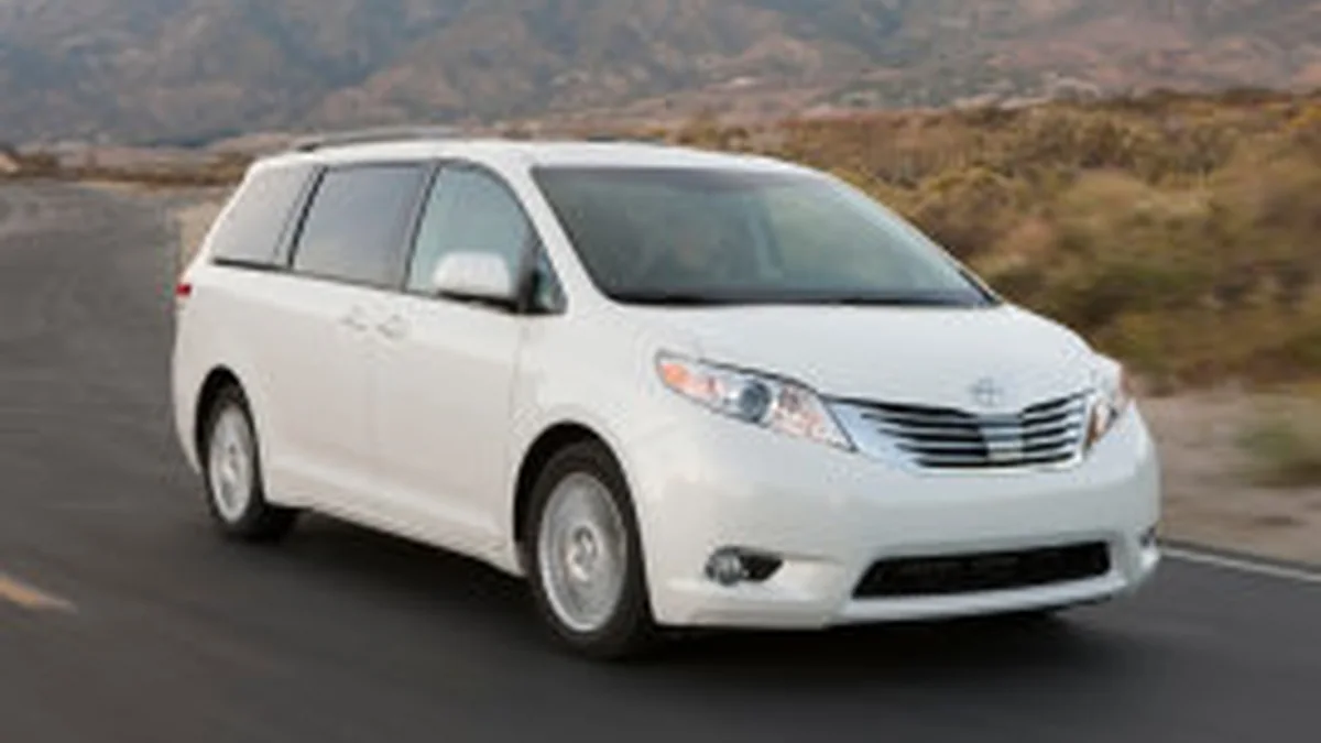 Toyota Sienna XL30 - фото поколения Toyota