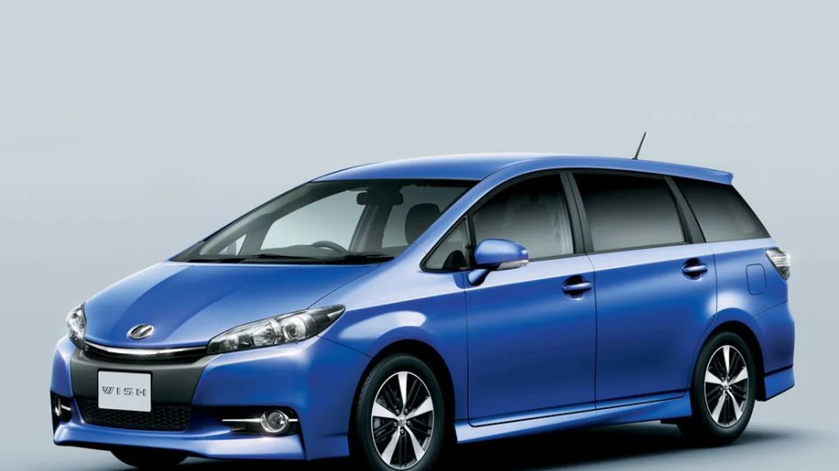 Toyota Wish XE20 2012-2017 - фото автомобиля